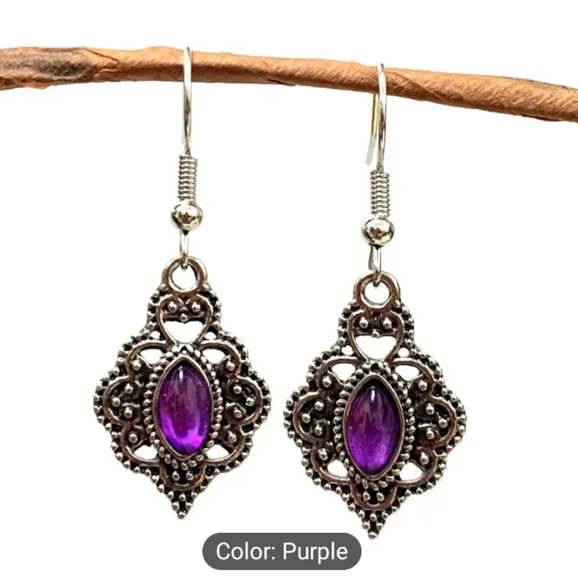 Jewelry - Faux Amethyst Silver Earrings